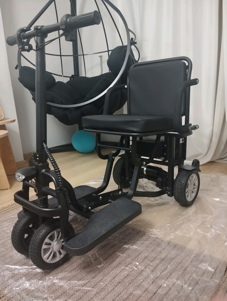 yurtdışı ndan gelen hafif katlanır akülü araba - 2