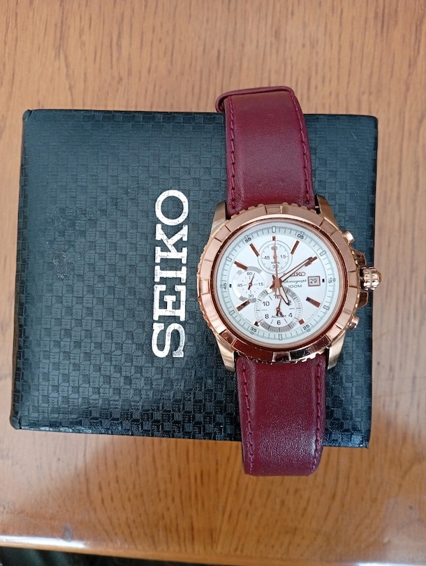 Seiko Saat - 2