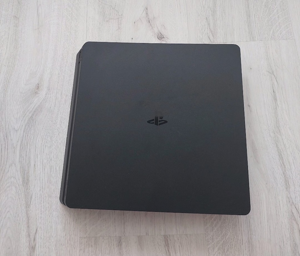 Az Kullanılmış, Kutusunda PlayStation 4 (2 Kol + Oyunlar Dahil) - 6