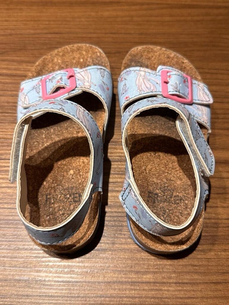 LC Waikiki Disney Frozen 27 numara Kız Çocuk Sandalet - 4