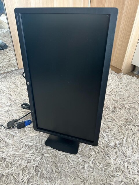 HP EliteDisplay E231 23" Yatay-Dikey Kullanım