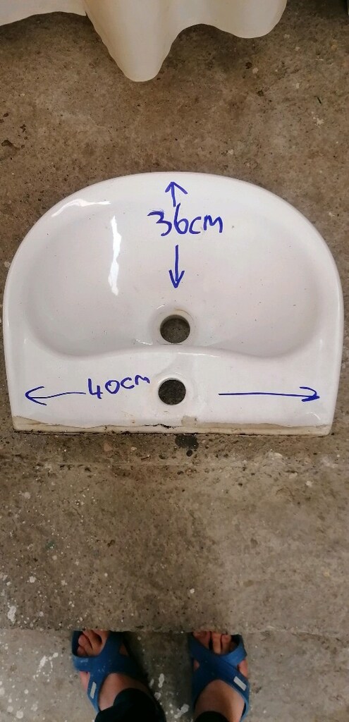 Lavabo tașı boyları duvara gelen tarafın boyu 50cm dir. eni 40 cm dir. - 5