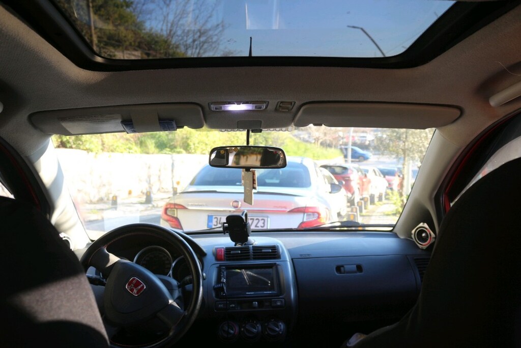 SAHİBİNDEN DÜŞÜK KM SUNROOFLU KIRMIZI JAZZ - 9