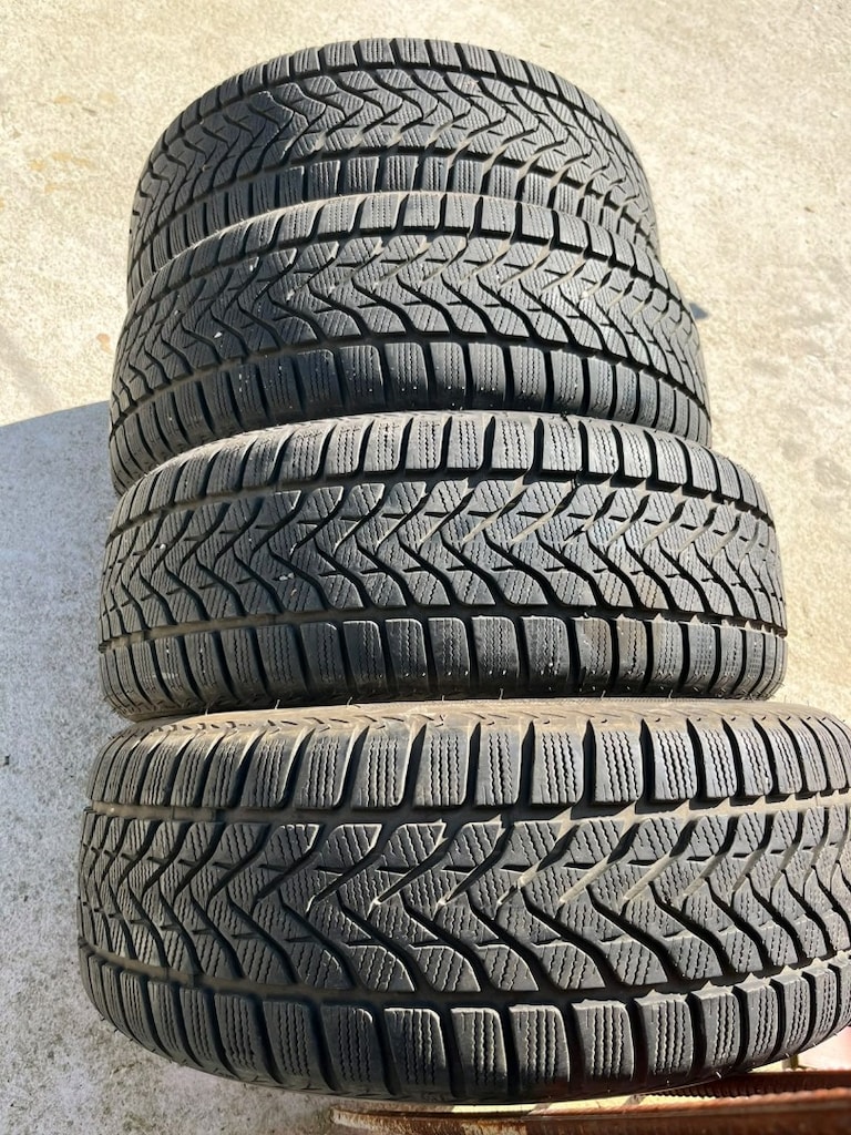 205 55 17 Lassa kışlık lastik takımı sıfır gibi - 4