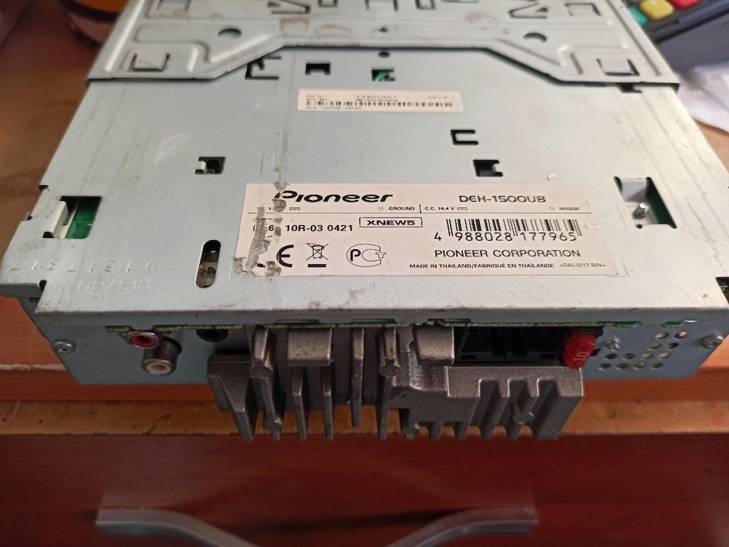 sıfır gibi eski seri Pioneer USB AUX RADYO BULUTUT tek anfi çıkışli - 9