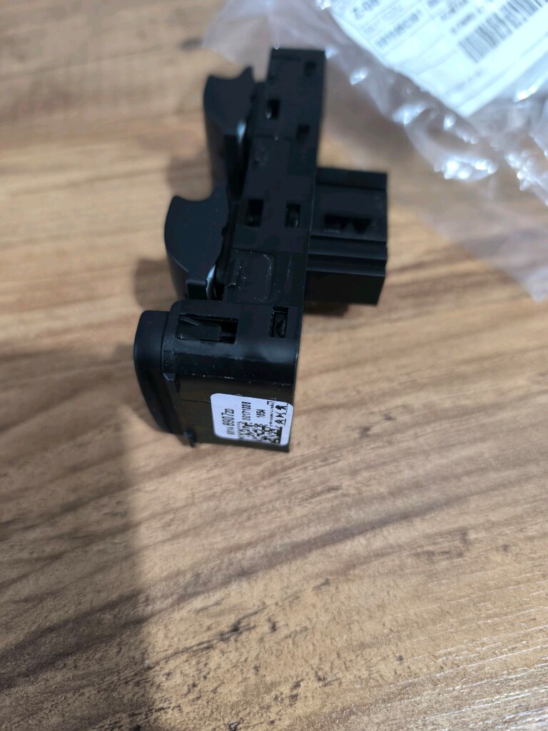 Citroen C3 B618 Sol Ön Cam Açma Düğme Takımı Orijinal 98148907ZD - 6