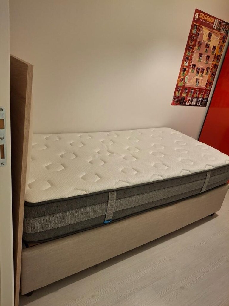 -Bedava- Pazarlık vardır, hiç kullanılmamış baza başlığı+baza+yatak