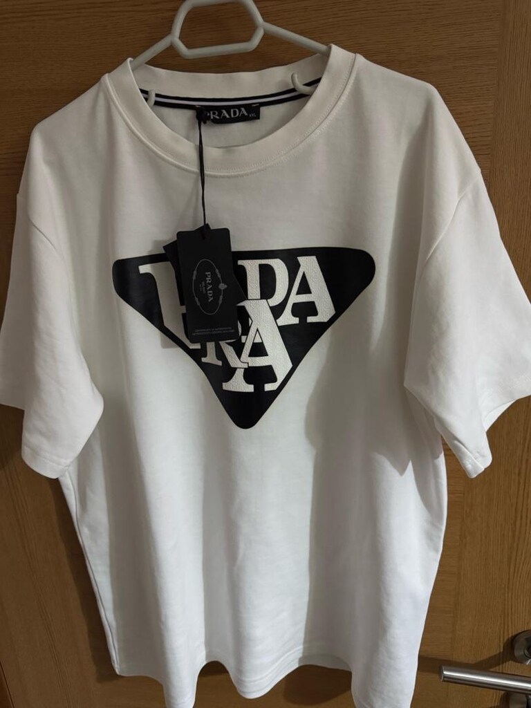 Prada marka T-shirt