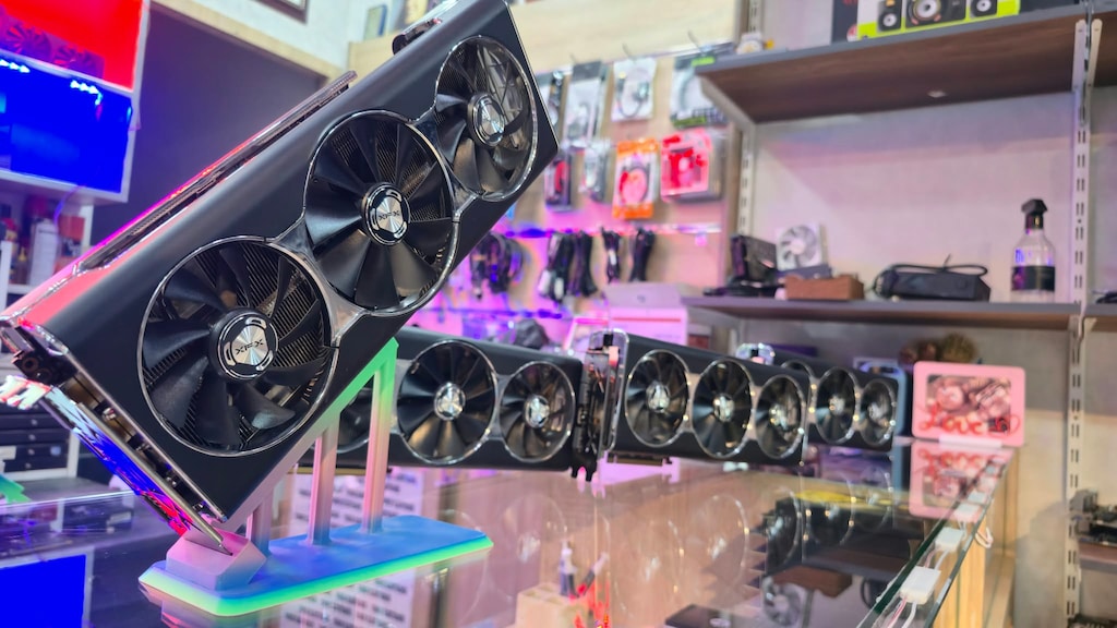YUNUS ELEKTRONİKTEN FİYAT PERFORMANS XFX 5700 XT HATASIZ EKRAN KARTI ! - 4