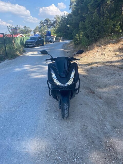 2024 MODEL HONDA PCX