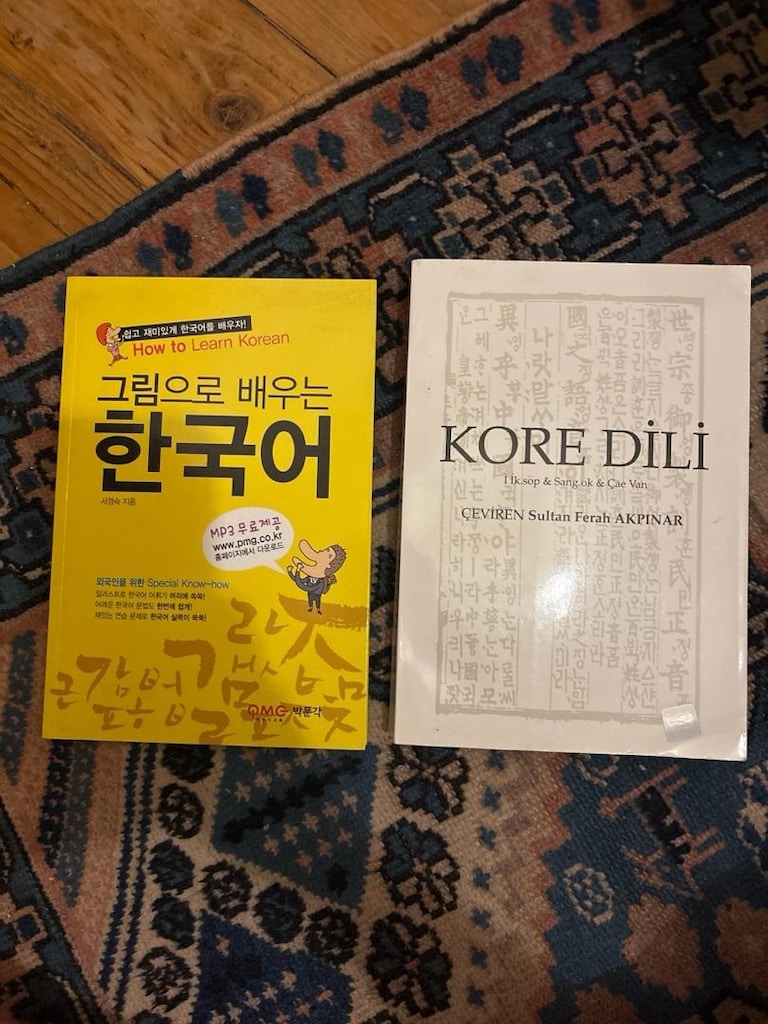 Korece Öğrenmek İsteyenlere: İmzalı Nadir Kaynak ve Görsel Eğitim Seti