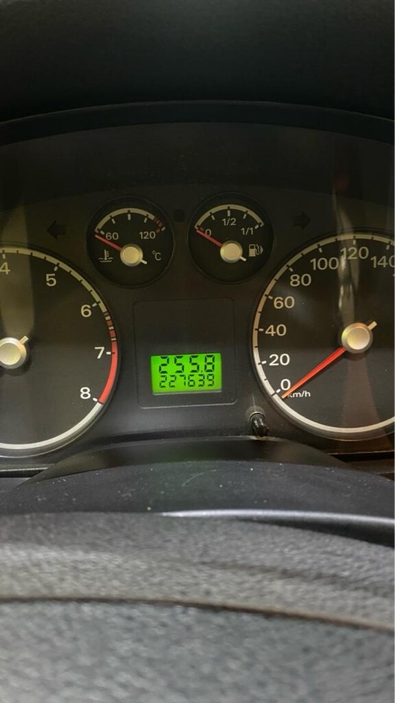 FORD FOCUS 2006 SEDAN - 12