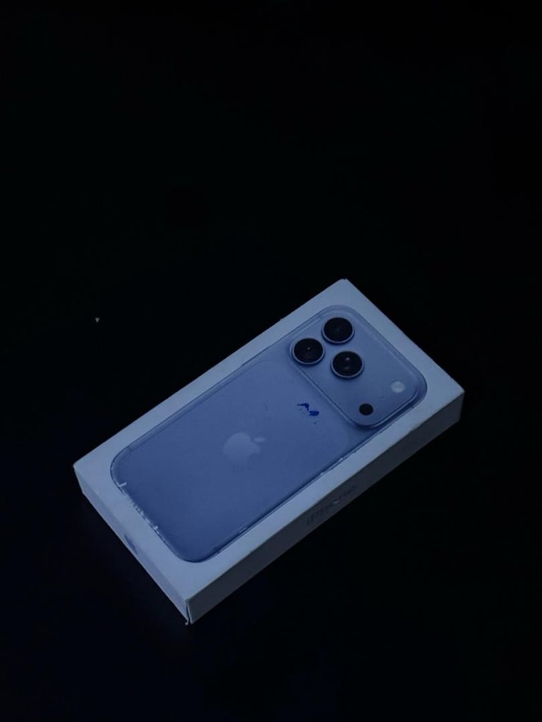 APPLE 18 PRO 256 GB KAPALI KUTU SIFIR YURTDIŞI MAVİ RENK - 2