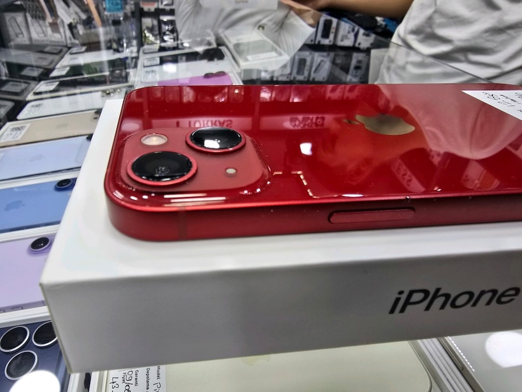 iPhone 13 128 Gb 50 76 değişensiz takasa açık Tertemiz - 2