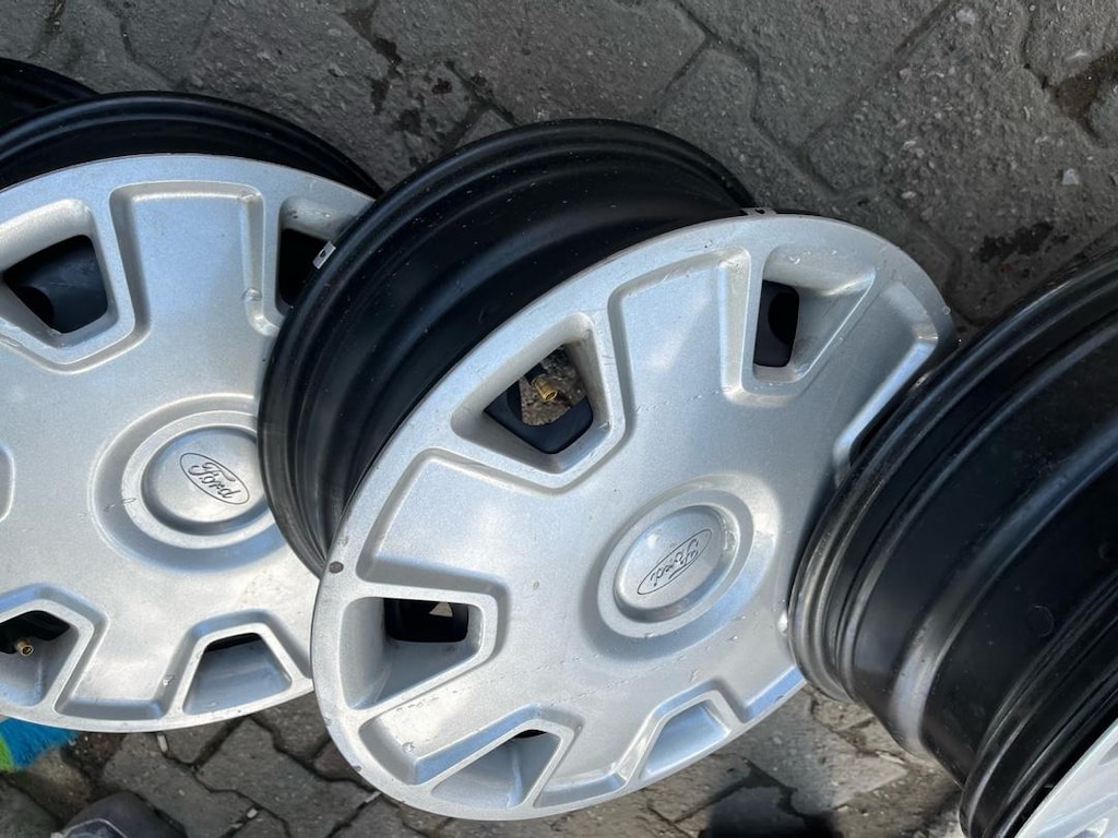 ford jantı 15x6 - 9