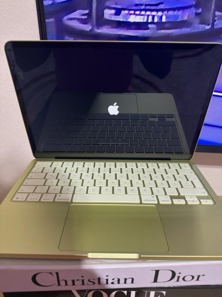 apple mac neo - 2