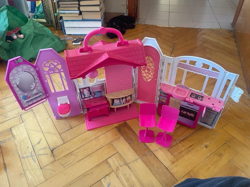 Barbie Evi Portatif Tüm eşyaları tam Oyuncak - 6