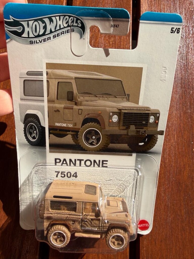 hot wheels Pantone 7504 - 2
