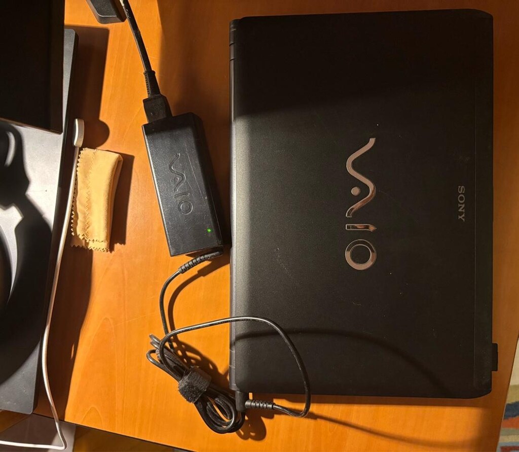 Sony Vaio VPCS13S9E - 2