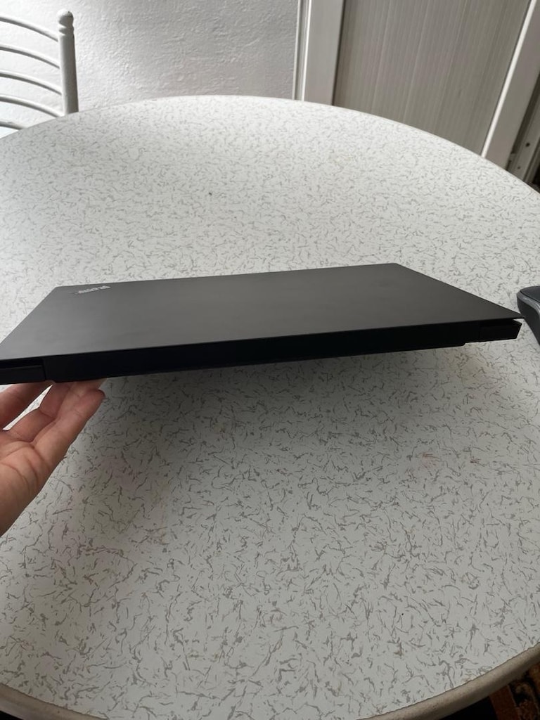 Lenovo ThinkPad E15 1. nesil 256/16 GB temiz - 3