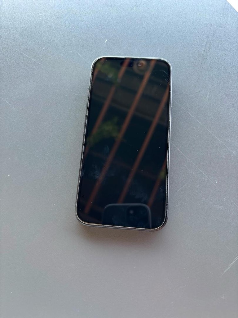 iPhone 15 - 2