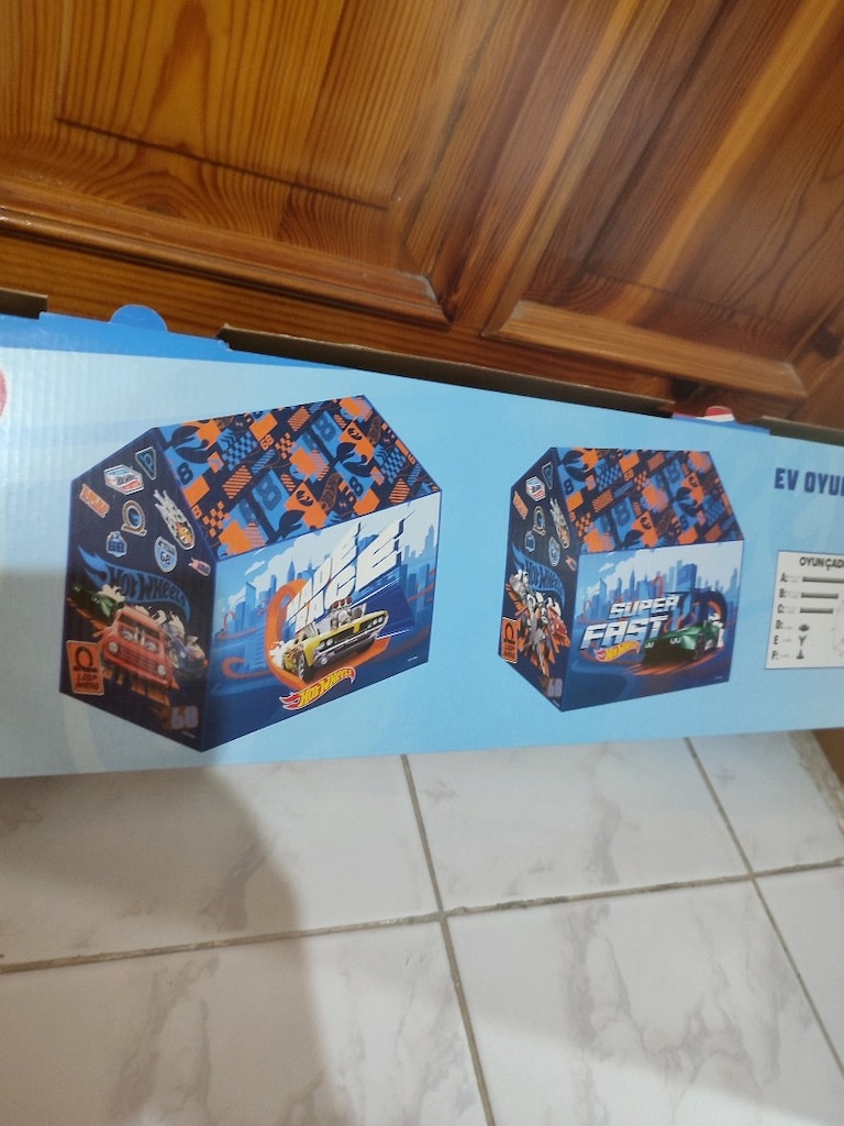 Hot Wheels oyun çadırı