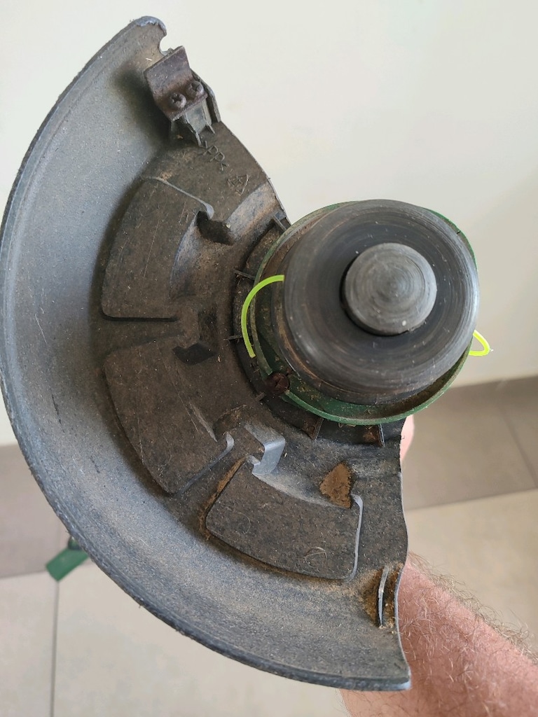 Elektrikli Misinalı Çim Kesme/Düzeltme Makinesi - 8