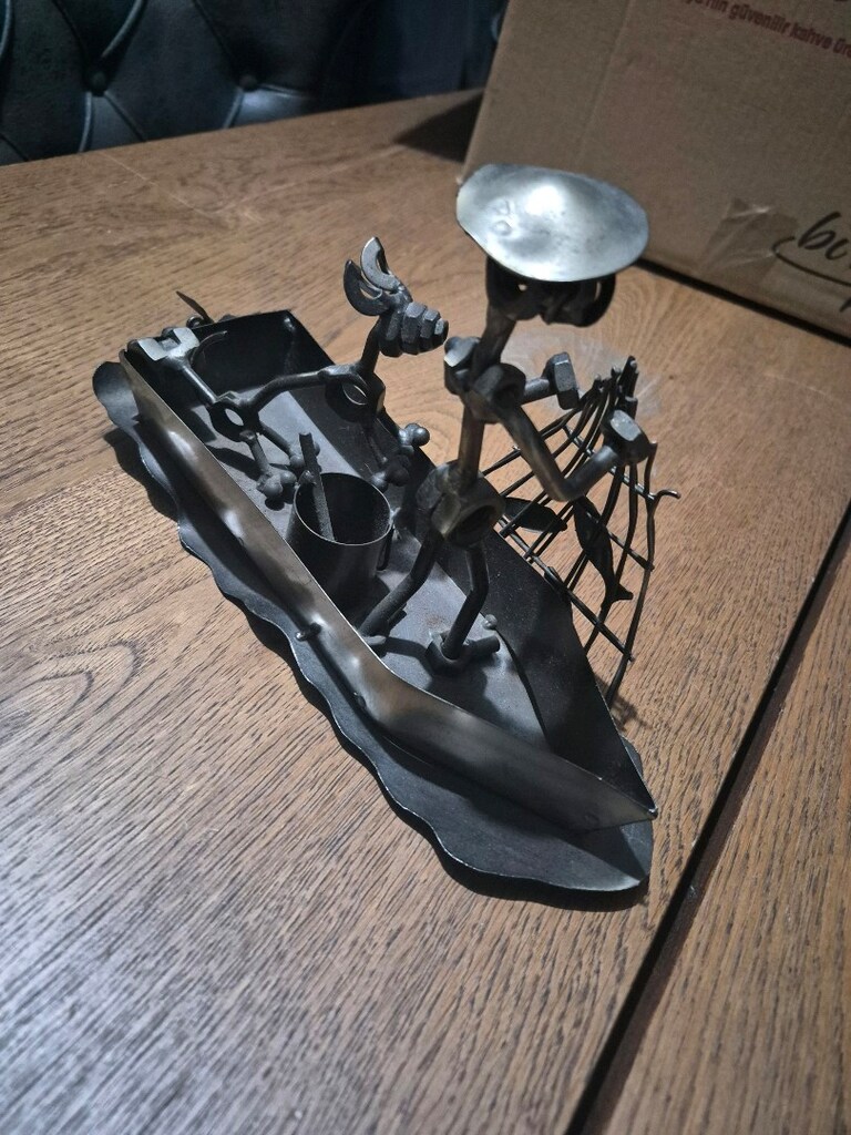 METAL BALIKCI VE KÖPEĞİ - 2