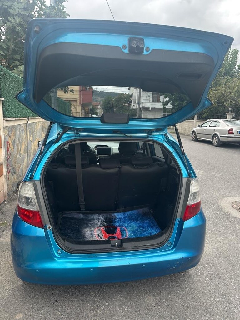 2010 honda jazz - 6