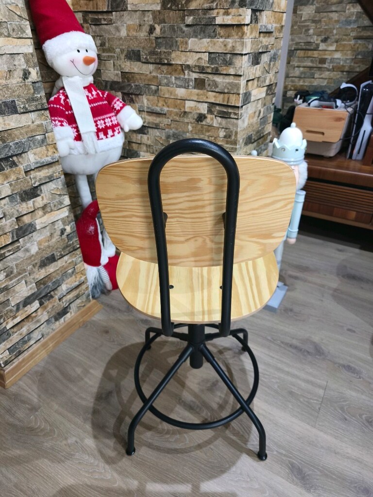 Ikea ahşap oturma ve sırt destekli çocuk çalışma sandalyesi - 3