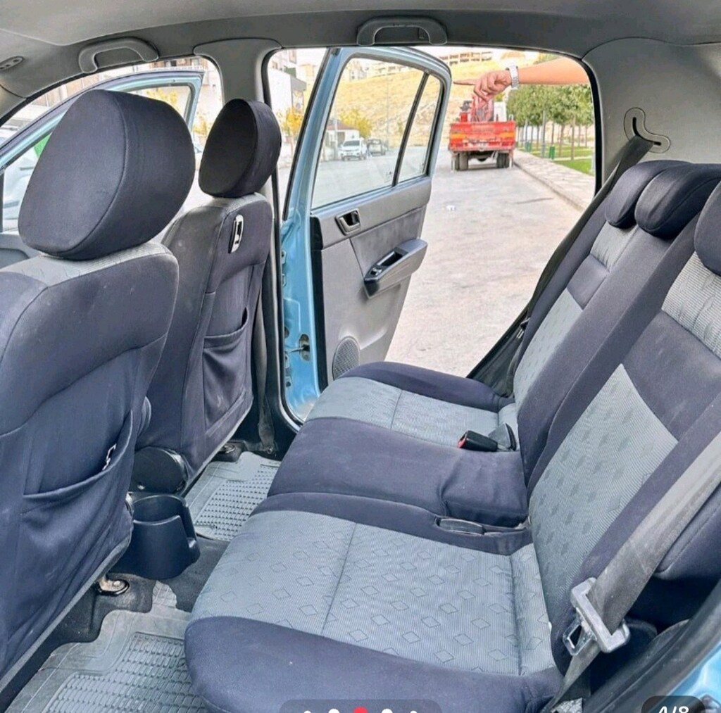 Mavi Hyundai Araba - 8