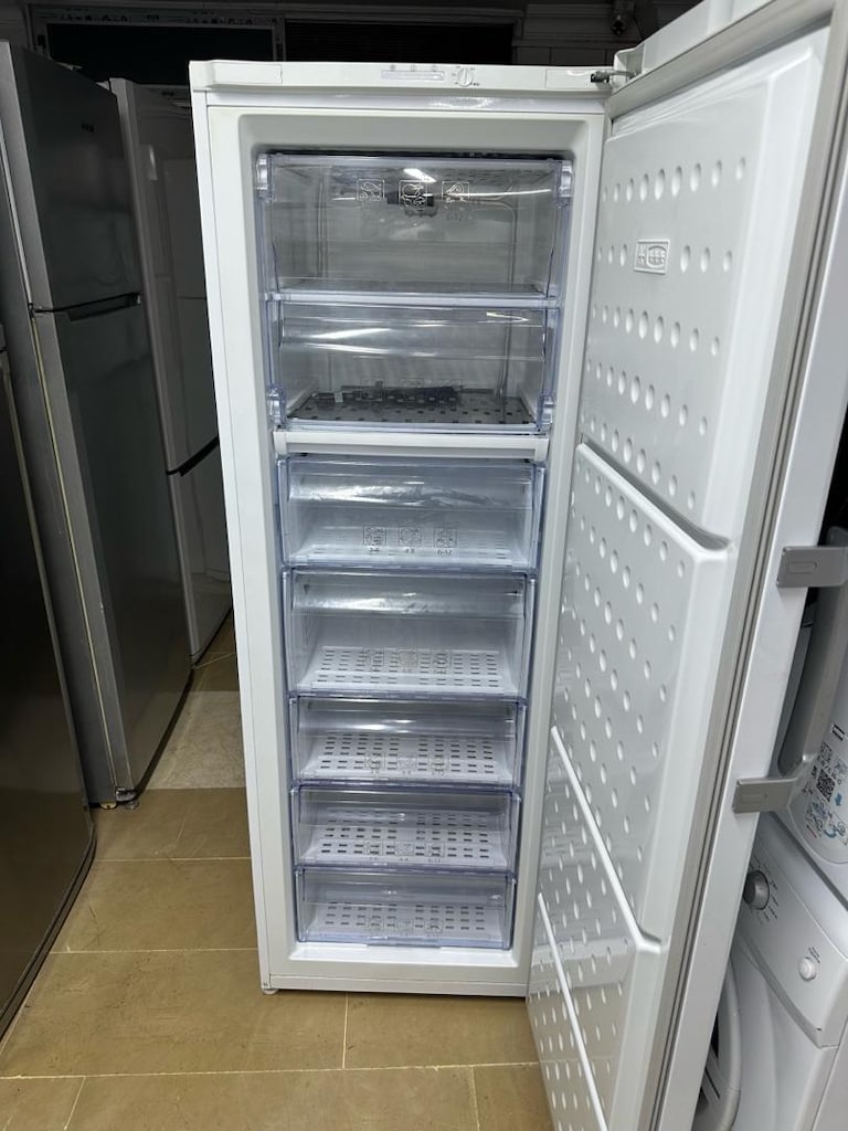 BEKO DERİN DONDURUCU 270 LİTRE 7 ÇEKMECELİ - 3