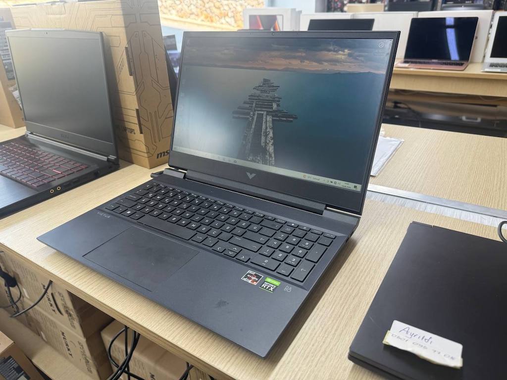 HP VİCTUS *RYZEN 5 6600H İŞLEMCİ *8GB RAM *512GB SSD*3050Tİ 4GB E.K - 4