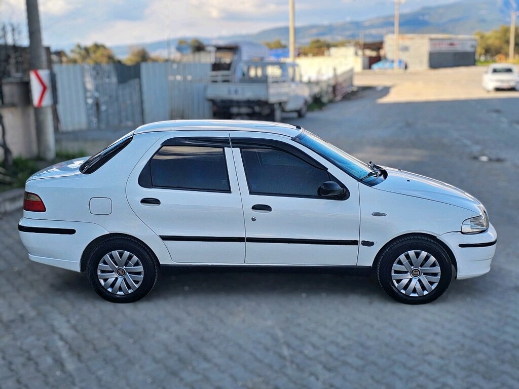 Fiat Albea 1.3 Multijet - 4