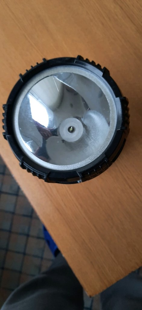 LED AMPULLÜ BÜYÜK KAMP FENERİ - 2