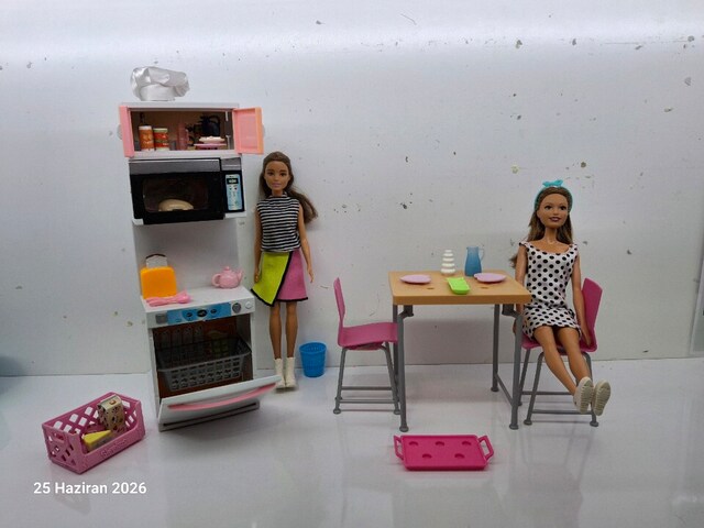 barbie ler,my little pony ler,miniş ler,monster high,polly pocket
