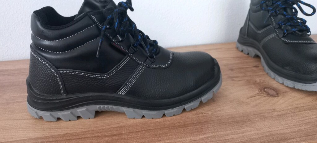 ucu demirli iş ayakkabısı sınıf hiç kullanılmamış 42 numara - 3