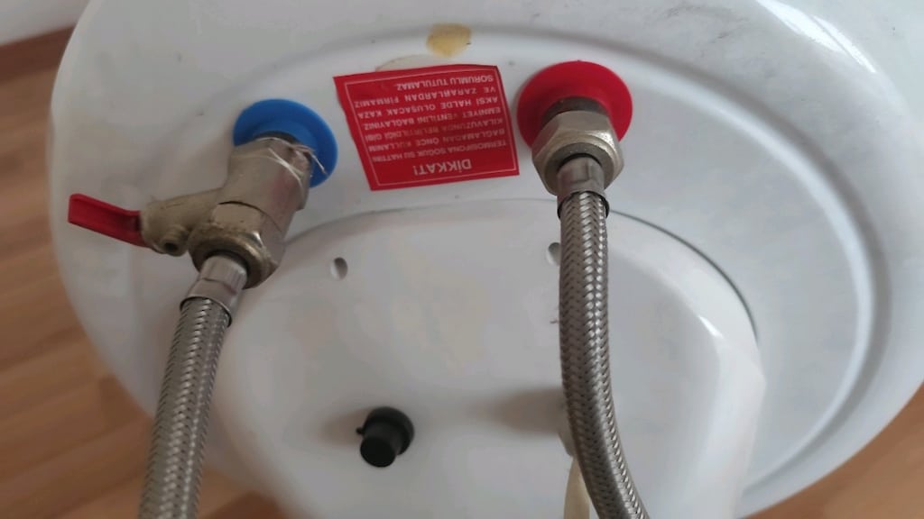 BAYMAK TERMOSİFON 100 LİTRELİK ÇOK TEMİZ SORUNSUZ ÇALIŞIYOR - 5