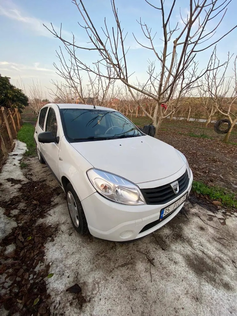 Dacia Sandero - 3