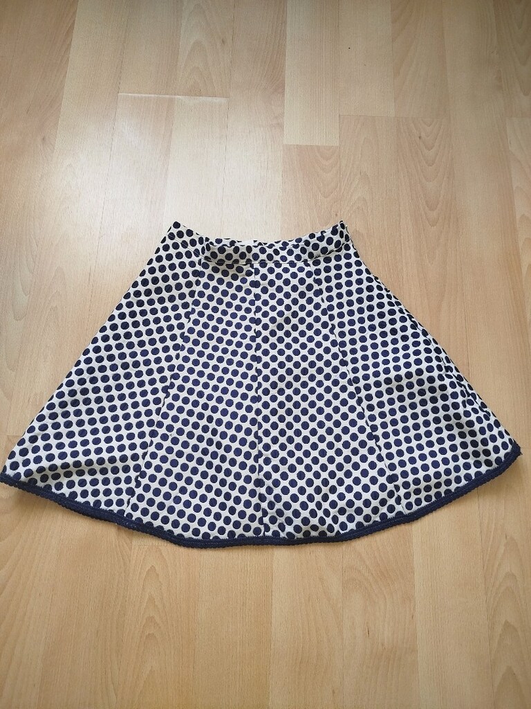 Yeni gibi çok şık etek bel 30 cm boy 44 cm 10-11 yaş için - 2