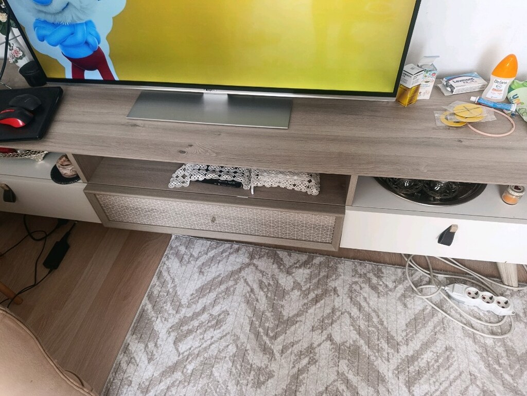 tv ünitesi dolabı ve sehpasi - 6