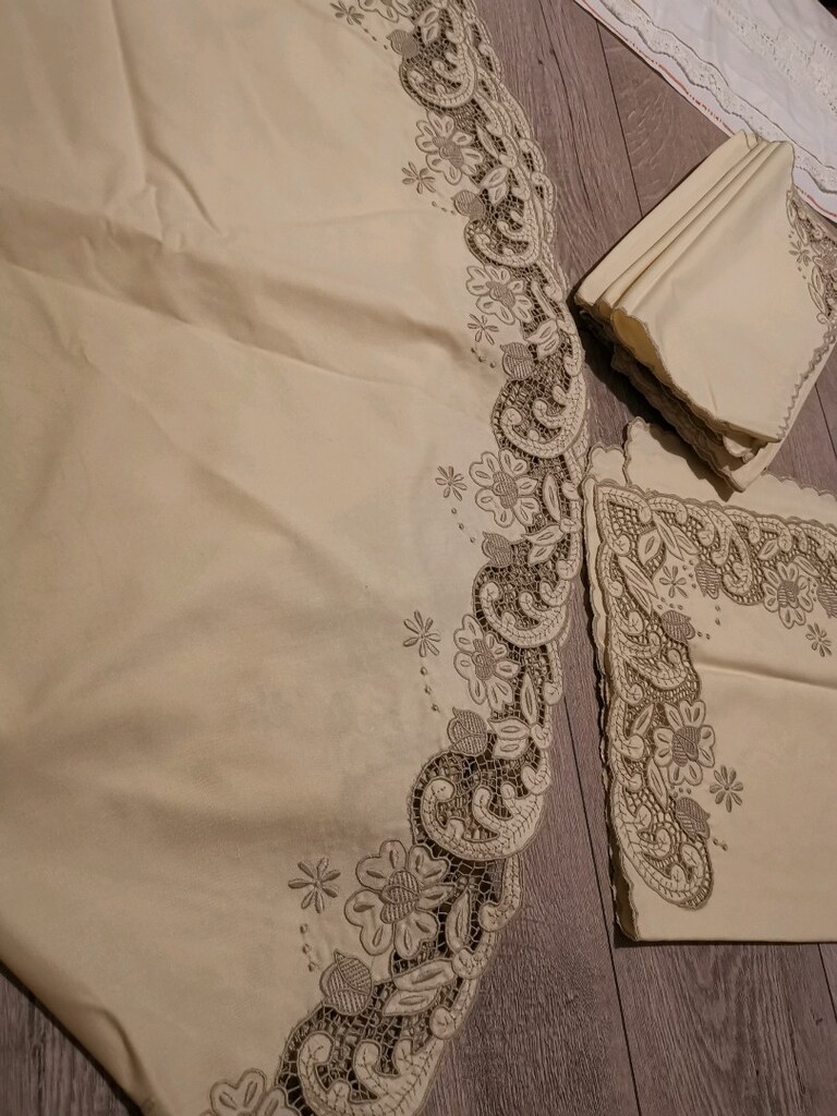 Antika Delik İşi Masa Takımı - 3