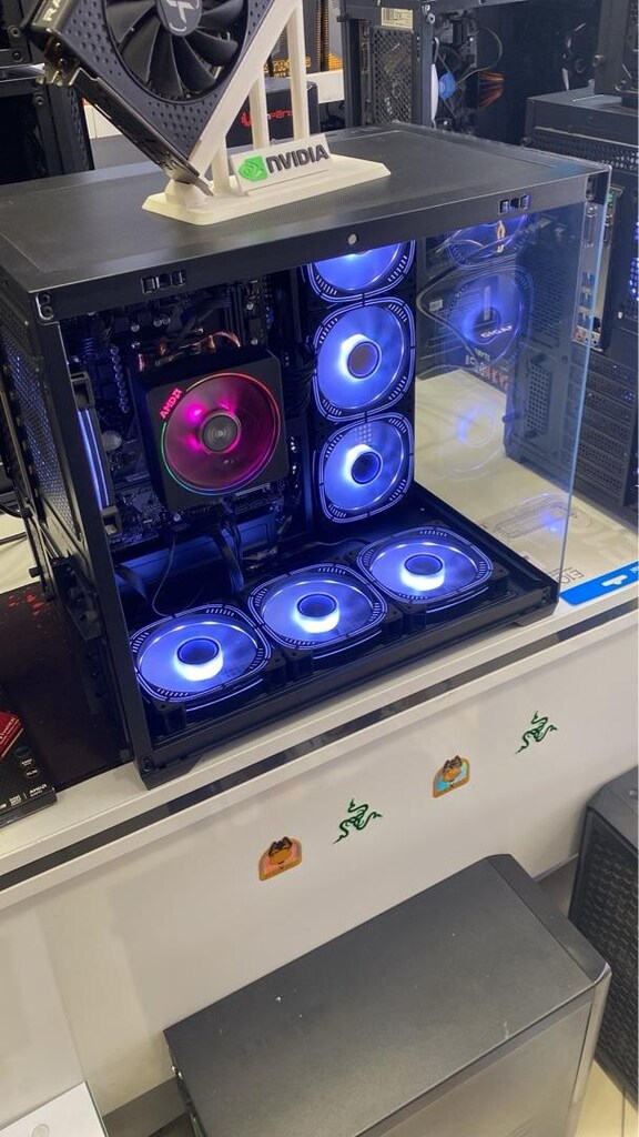 RYZEN 7 2700X ASUS ROG GTX 1060 SİYAH AKVARYUM KASA