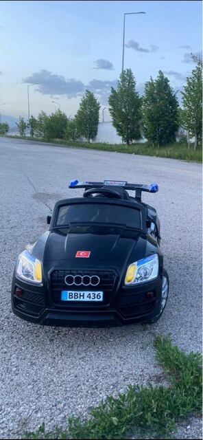 AKÜLÜ ARABA 12 Volt UZAKTAN KUMANDALI