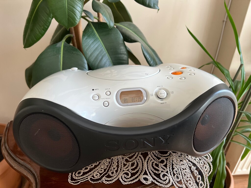 SONY ZS-X3CPÖRJİNAL JAPAN MENŞELİ STEREÖ RADYÖ CD ÇALAR - 2