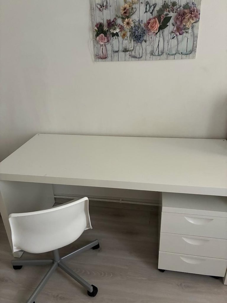 IKEA Malm çalışma masası - 9