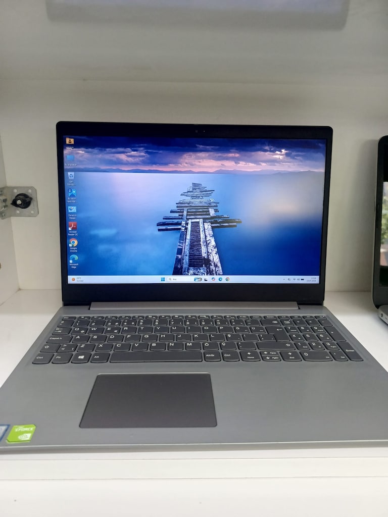 LENOVO İ5 8265U İŞLEMCİ 15.6" İNÇ + 2GB EKRAN KARTI + 8GB RAM LAPTOP - 17