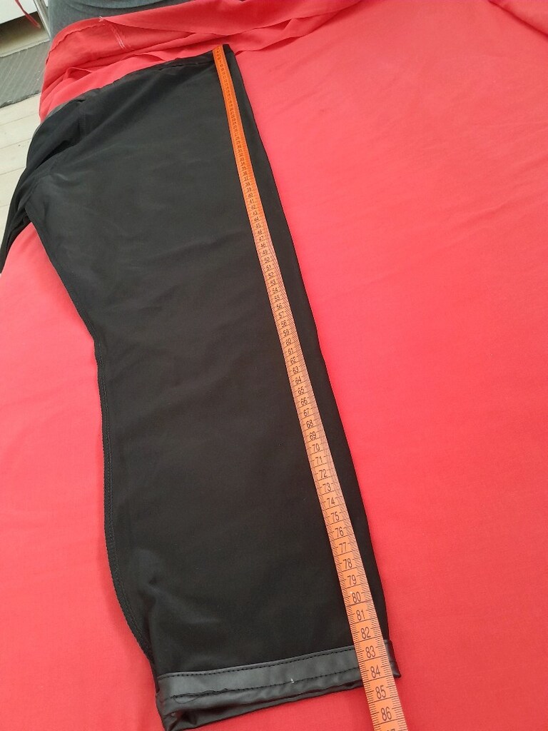 Son fiyat! Fendi, M-L, ince suni deri, likrali tayt satilik - 5