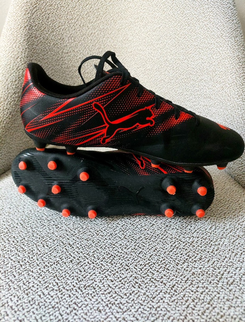 PUMA Attacanto Futbol kramponu