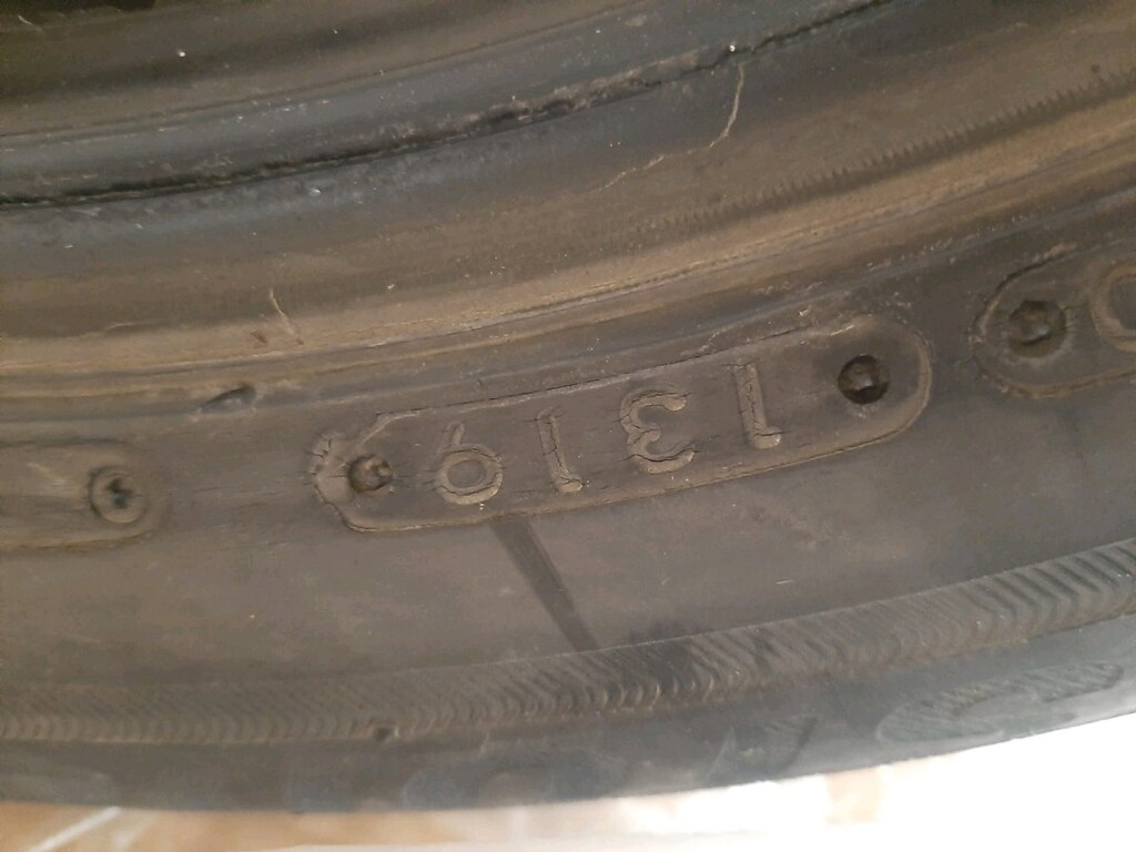Lastik Bridgestone 205 55 16 - 6